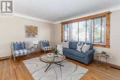 274 EAST 38TH STREET | Hamilton Ontario | Slide Image Three