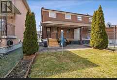 39 MAGNOLIA AVENUE | Toronto Ontario | Slide Image Sixteen