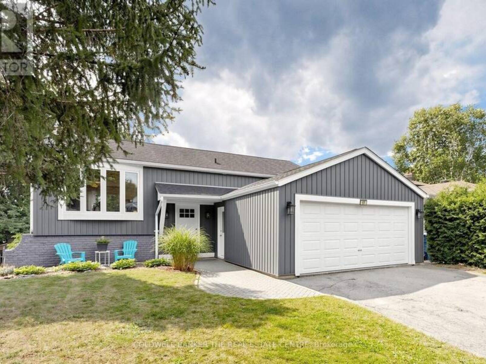 17 BLACKSTONE COURT, East Gwillimbury, Ontario L9N 1C2