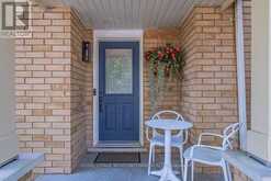 1116 BARCLAY CIRCLE | Milton Ontario | Slide Image Four