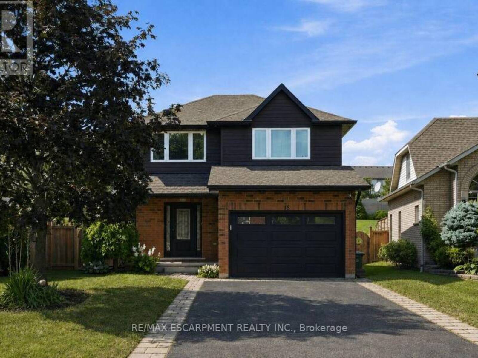 18 SABLE DRIVE, Hamilton, Ontario L9K 1K9