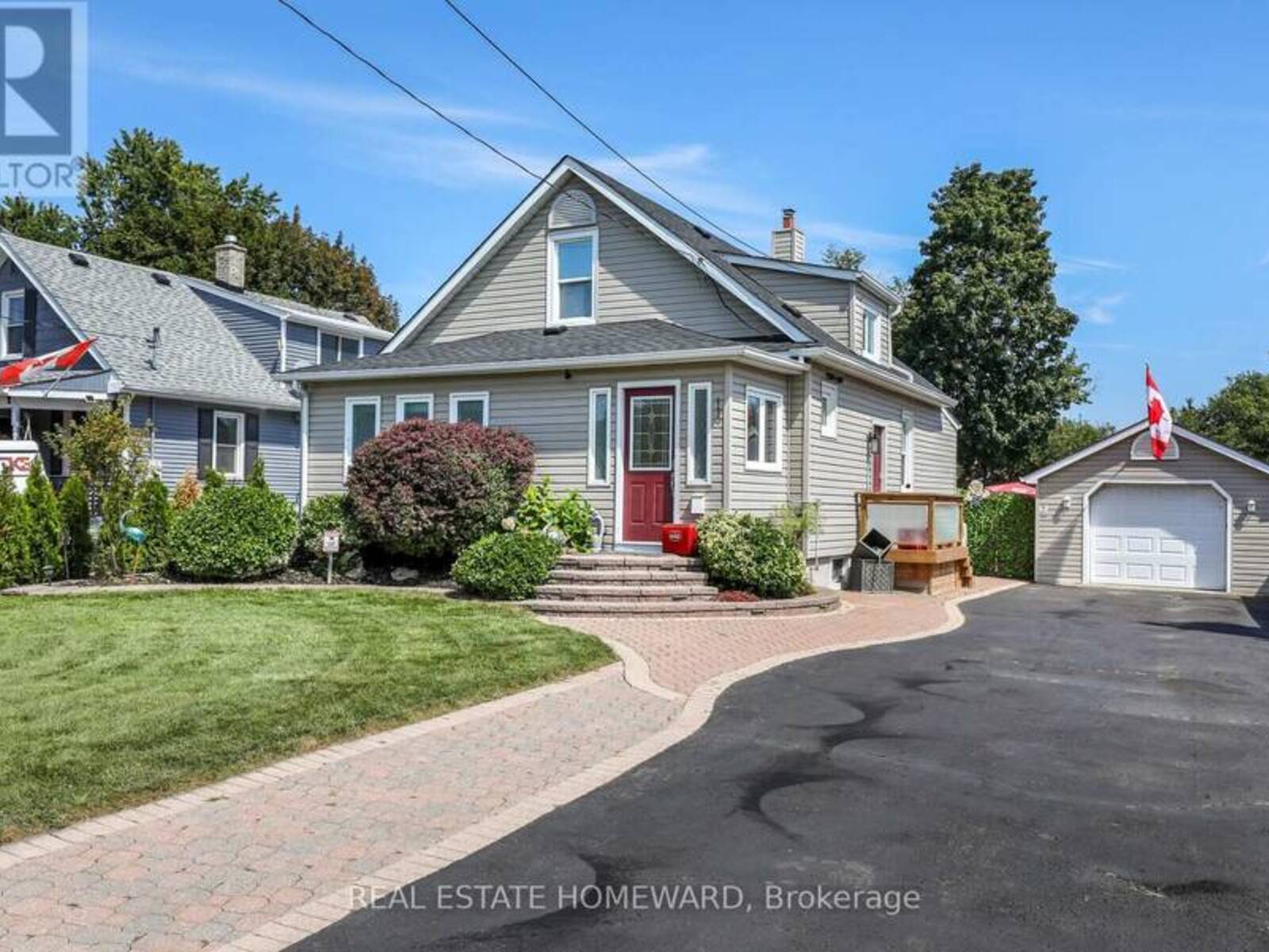 113 GIBBONS STREET, Oshawa, Ontario L1J 4Y1