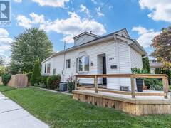 889 THIRD STREET Mississauga Ontario, L5E 1C2