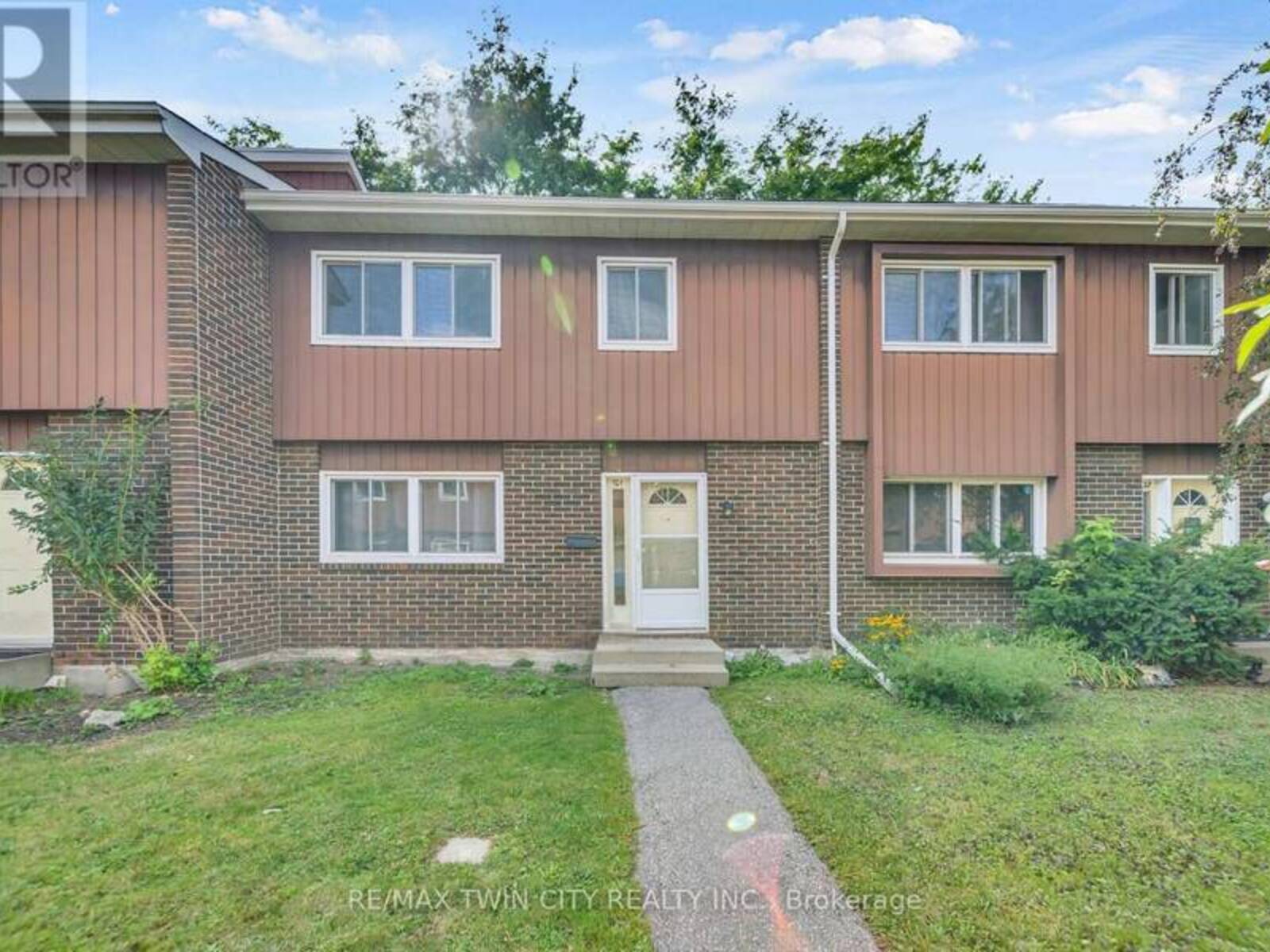 101 - 121 UNIVERSITY AVENUE E, Waterloo, Ontario N2J 4J1