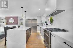 4 WINSTON GROVE | Toronto Ontario | Slide Image Twelve