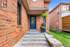 22 MCCULLOUGH CRESCENT | Halton Hills Ontario | Slide Image Three