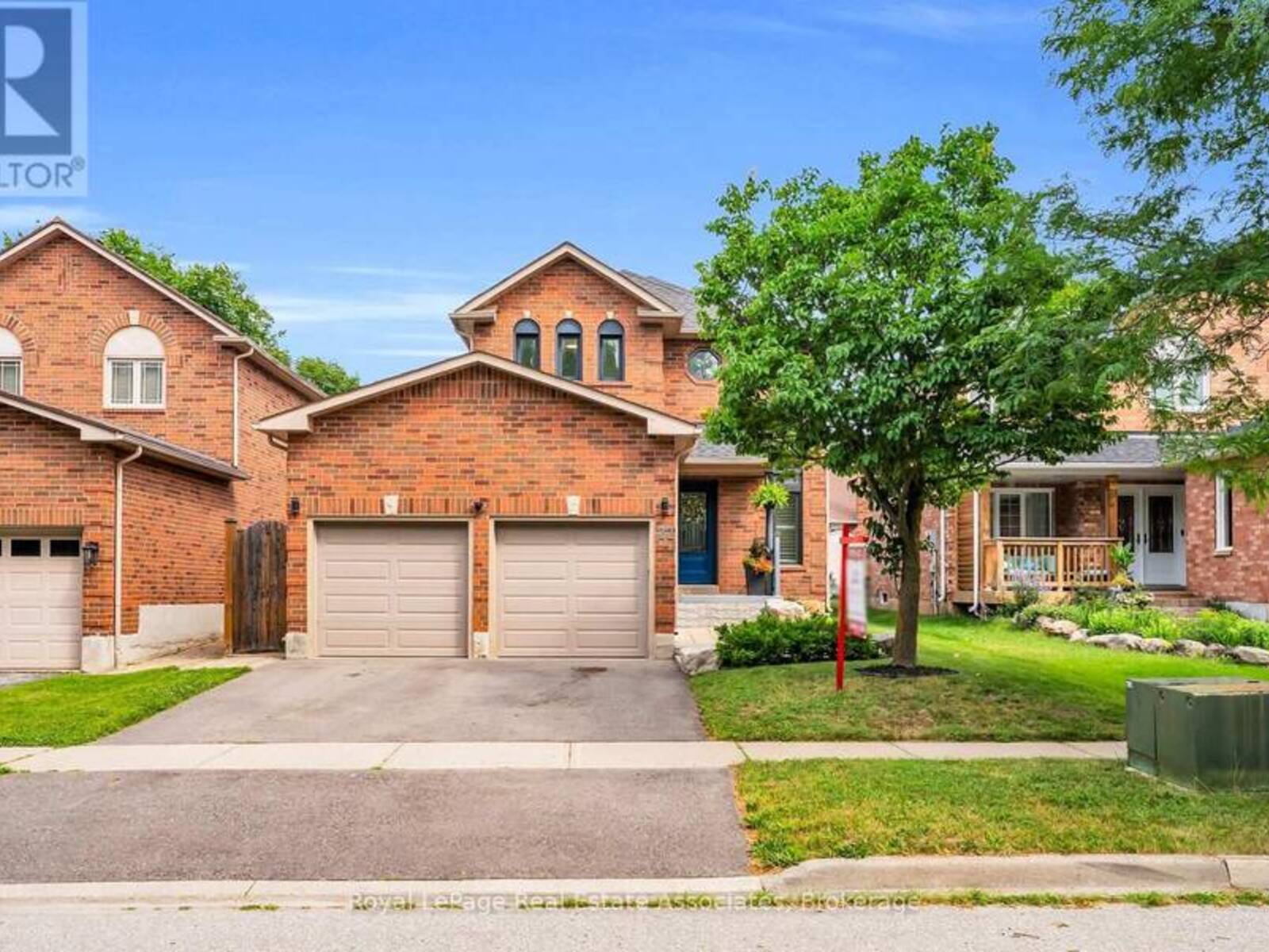 22 MCCULLOUGH CRESCENT, Halton Hills, Ontario L7G 5N5