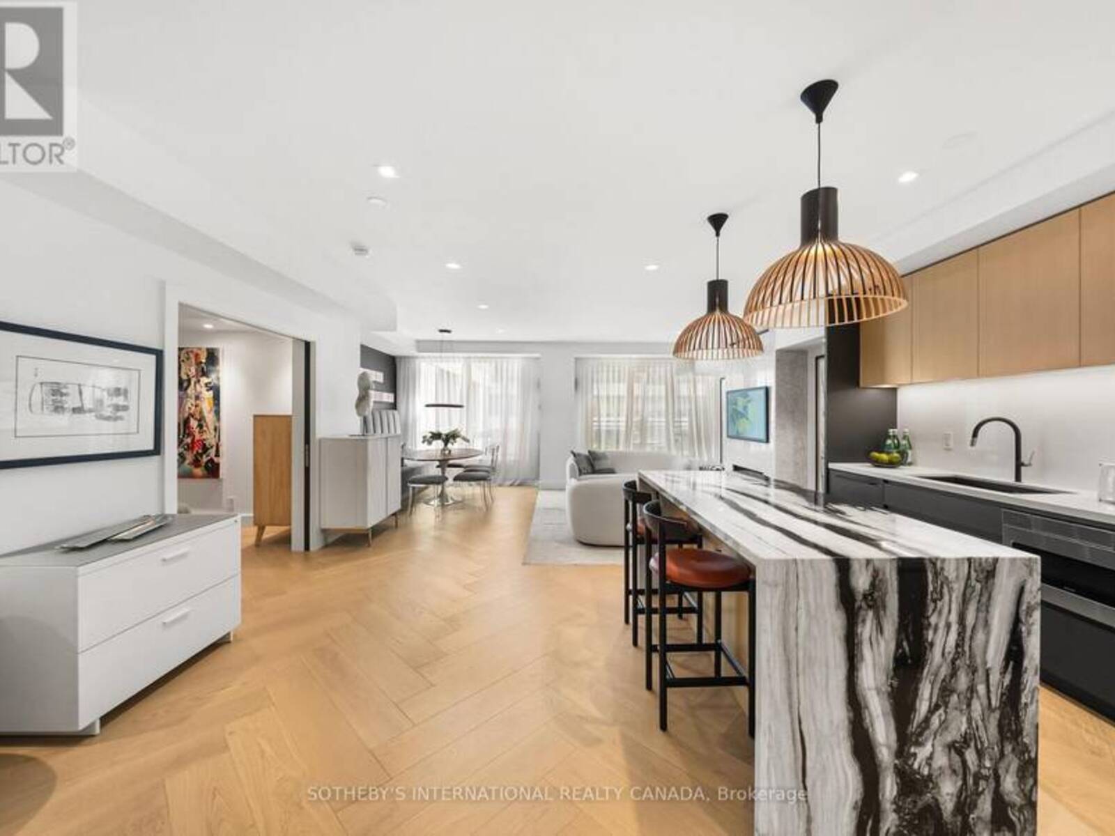 716 - 20 SCRIVENER SQUARE, Toronto, Ontario M4W 3X9