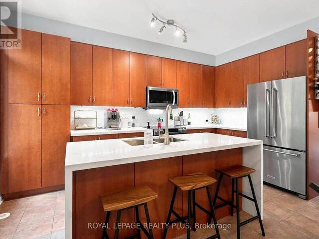 2333 SUTTON DRIVE Burlington Ontario, L7L 6Y9 - 5 Bedrooms Home For Sale