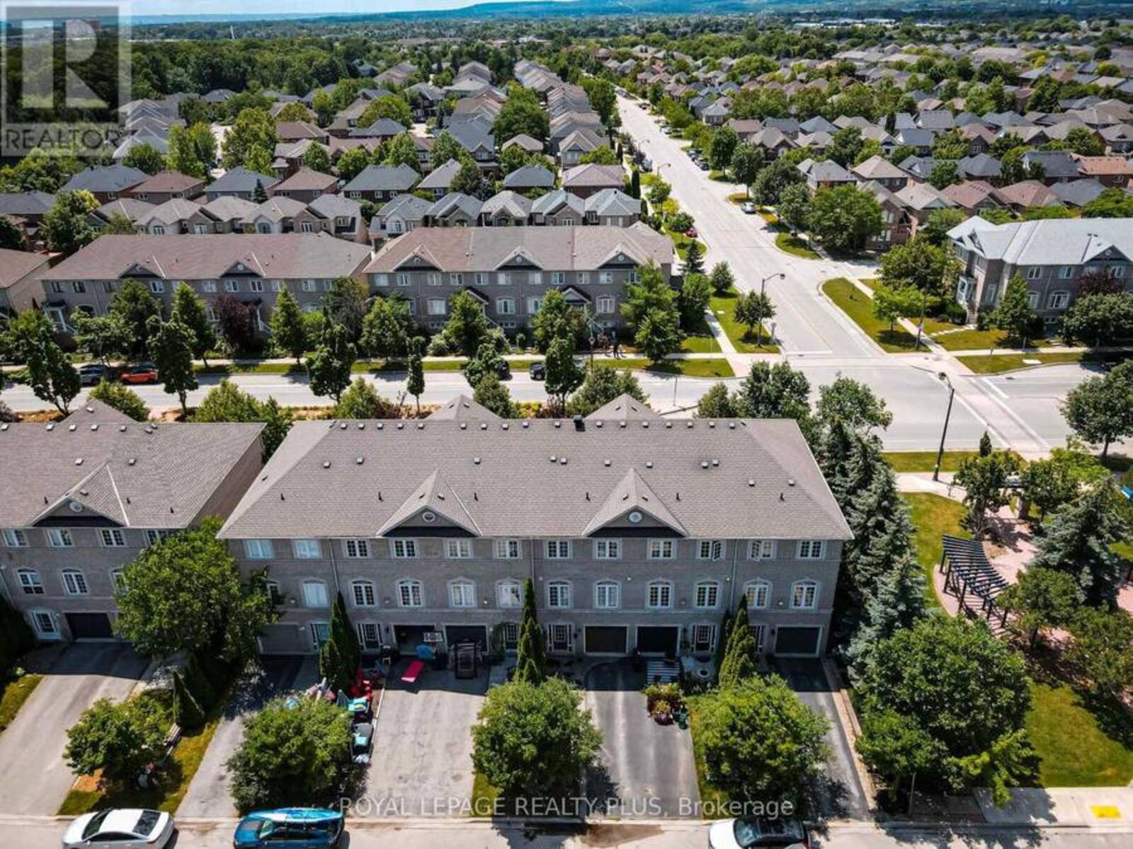 2333 SUTTON DRIVE, Burlington, Ontario L7L 6Y9