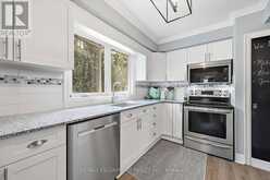 6 KERMAN AVENUE | Grimsby Ontario | Slide Image Sixteen