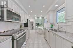 16 SQUIRES AVENUE | Toronto Ontario | Slide Image Fifteen