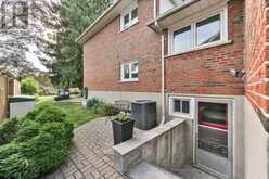 16 SQUIRES AVENUE | Toronto Ontario | Slide Image Forty