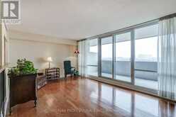 1405 - 240 SCARLETT ROAD | Toronto Ontario | Slide Image Fourteen