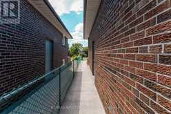 25A ST ANDREWS BOULEVARD | Toronto Ontario | Slide Image Thirty-nine
