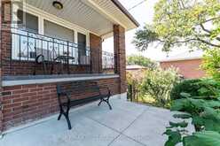 25A ST ANDREWS BOULEVARD | Toronto Ontario | Slide Image Four