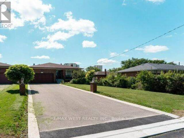 25A ST ANDREWS BOULEVARD Toronto Ontario, M9R 1V9 - 5 Bedrooms Home For Sale
