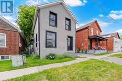 11 MAPLE STREET | Oshawa Ontario | Slide Image Five