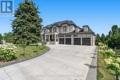731 WOODLAND ACRES CRESCENT | Vaughan Ontario | Slide Image Two