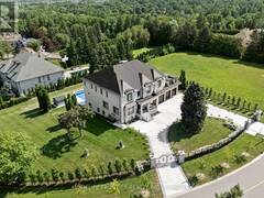 731 WOODLAND ACRES CRESCENT Vaughan Ontario, L6A 1G2