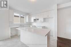 133 FENCHURCH MANOR AVENUE | Barrie Ontario | Slide Image Eleven