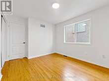 5817 WHITEHORN AVENUE | Mississauga Ontario | Slide Image Thirty