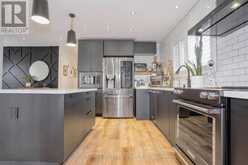 12 LEAVENWORTH CRESCENT | Toronto Ontario | Slide Image Nine