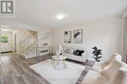 15 STRATUS STREET | Kitchener Ontario | Slide Image Eight