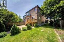 33 LEVELLANDS CRESCENT | Richmond Hill Ontario | Slide Image Two