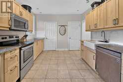 109 GLADSTONE AVENUE | Hamilton Ontario | Slide Image Twelve
