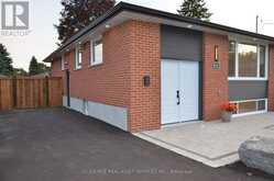 23 SUNSET ROAD | Clarington Ontario | Slide Image Three