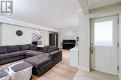 4 SPRINGBROOK GARDENS | Toronto Ontario | Slide Image Thirty-nine