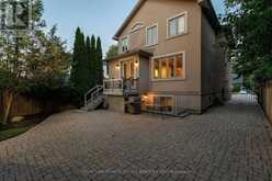 4 SPRINGBROOK GARDENS | Toronto Ontario | Slide Image Three