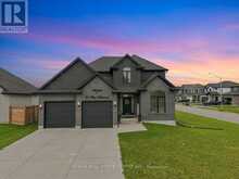 31 FERRIS BOULEVARD | Zorra Ontario | Slide Image Two