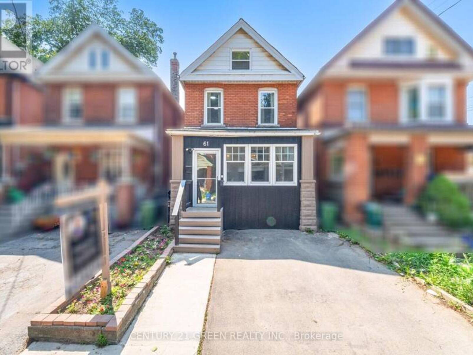 61 STIRTON STREET, Hamilton, Ontario L8L 6E7