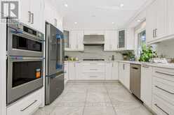 331 MAPLEHURST AVENUE | Toronto Ontario | Slide Image Nine