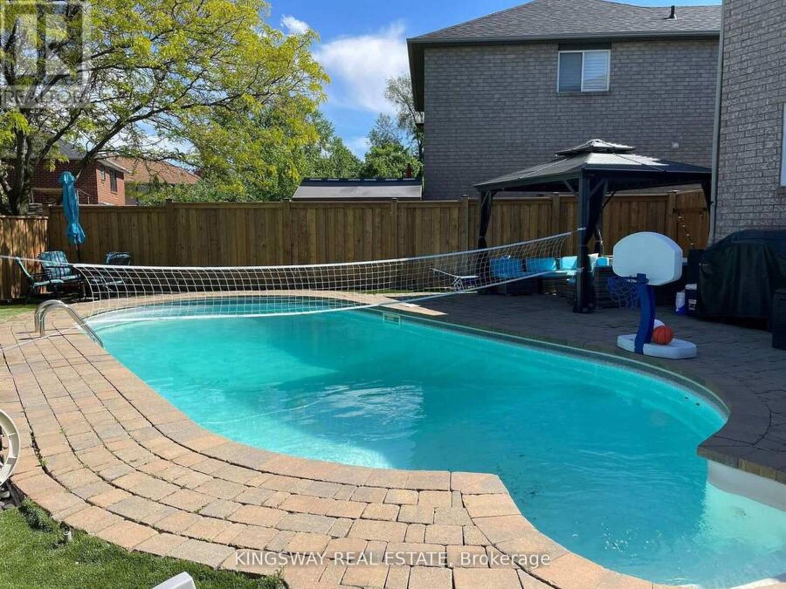 570 ENFIELD ROAD, Burlington, Ontario L7T 2X5