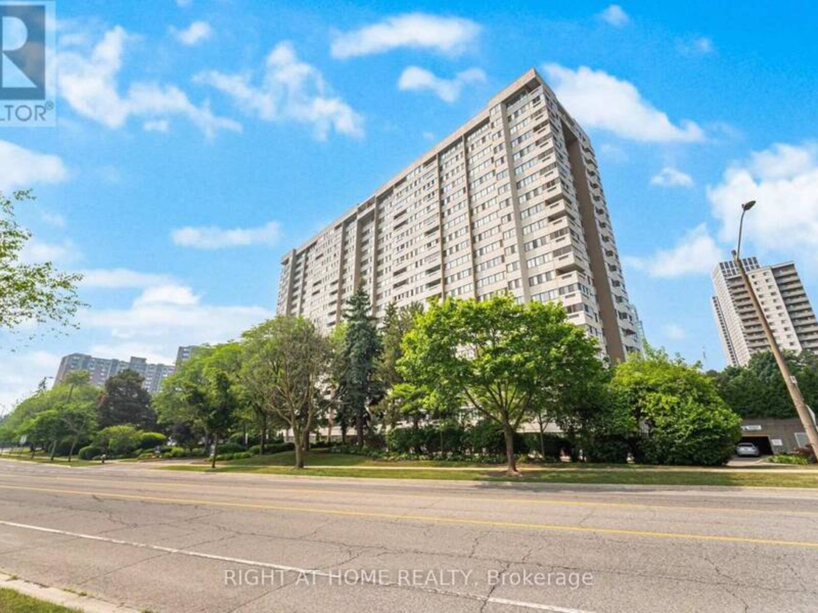 301 - 1580 MISSISSAUGA VALLEY BOULEVARD, Mississauga, Ontario L5A 3T8