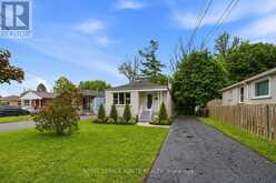 89 DARLINGSIDE DRIVE | Toronto Ontario | Slide Image Three