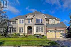 122 ANGUS GLEN BOULEVARD | Markham Ontario | Slide Image Three