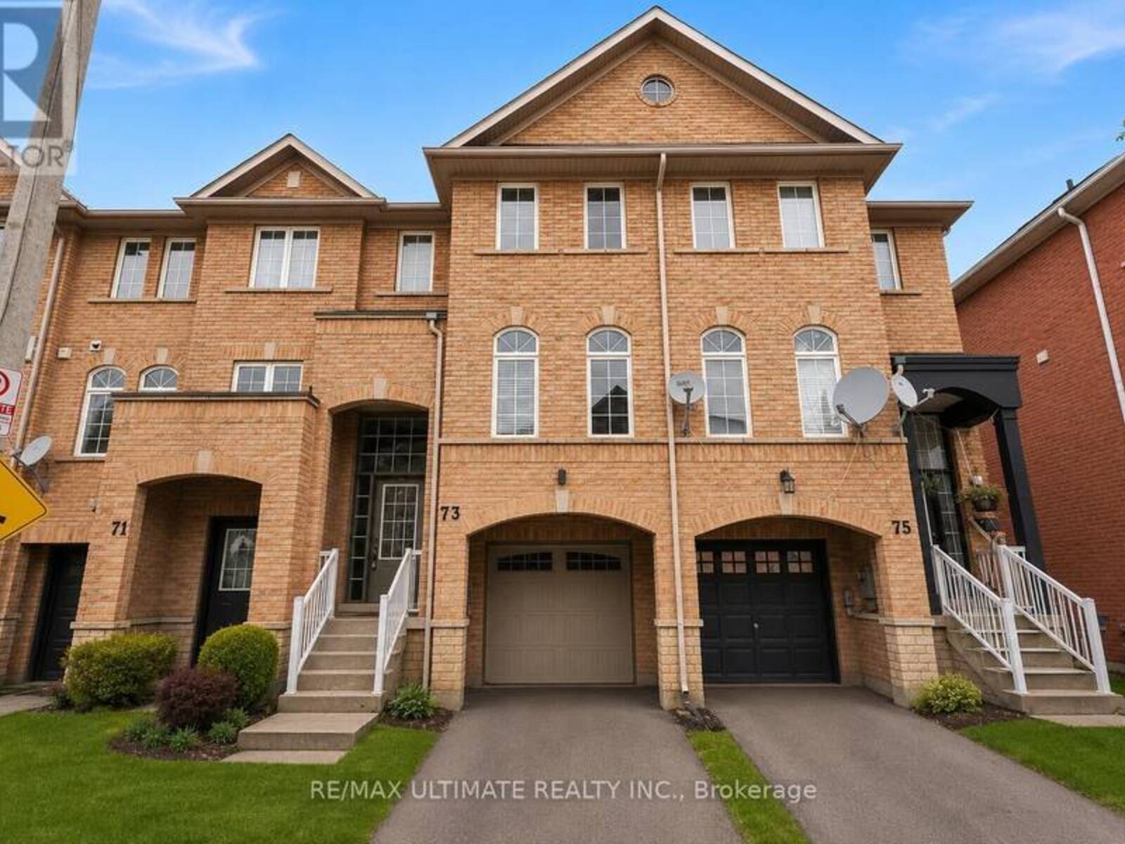 73 BERNARD AVENUE, Brampton, Ontario L6Y 5S4
