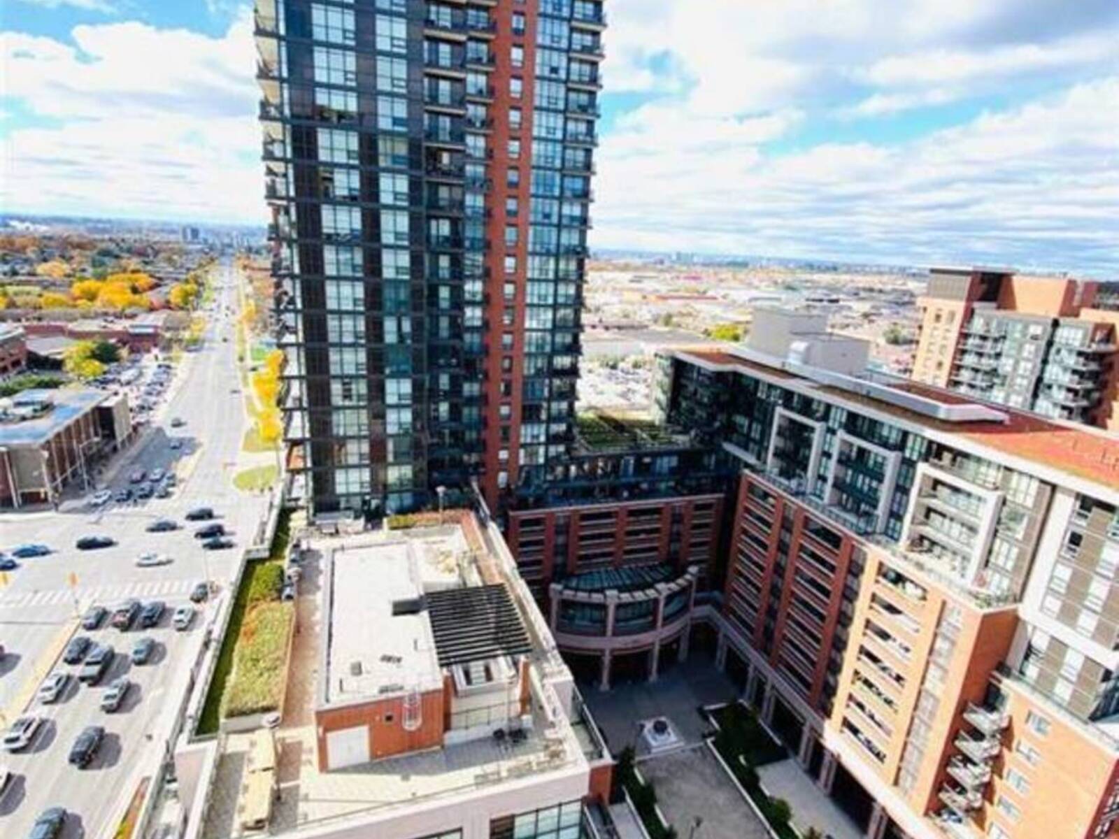 1818 - 800 LAWRENCE AVENUE W, Toronto, Ontario M6A 1C3