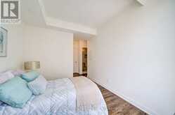 829 - 2 DAVID EYER ROAD E | Richmond Hill Ontario | Slide Image Thirteen