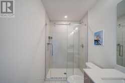 829 - 2 DAVID EYER ROAD E | Richmond Hill Ontario | Slide Image Nine