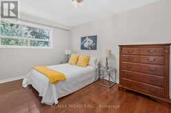 31 CORINTHIAN BOULEVARD | Toronto Ontario | Slide Image Seventeen