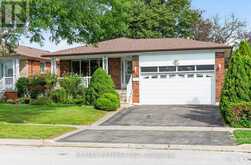31 CORINTHIAN BOULEVARD | Toronto Ontario | Slide Image Thirty