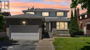 162 BISCAYNE BOULEVARD | Georgina Ontario | Slide Image One