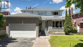 162 BISCAYNE BOULEVARD | Georgina Ontario | Slide Image Three