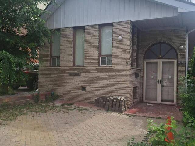 523 CALEDONIA ROAD Toronto Ontario, M6E 4V3 - 4 Bedrooms Home For Sale
