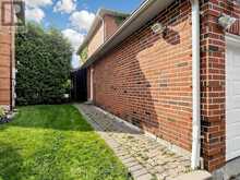 43 TOPHAM CRESCENT | Richmond Hill Ontario | Slide Image Forty-three